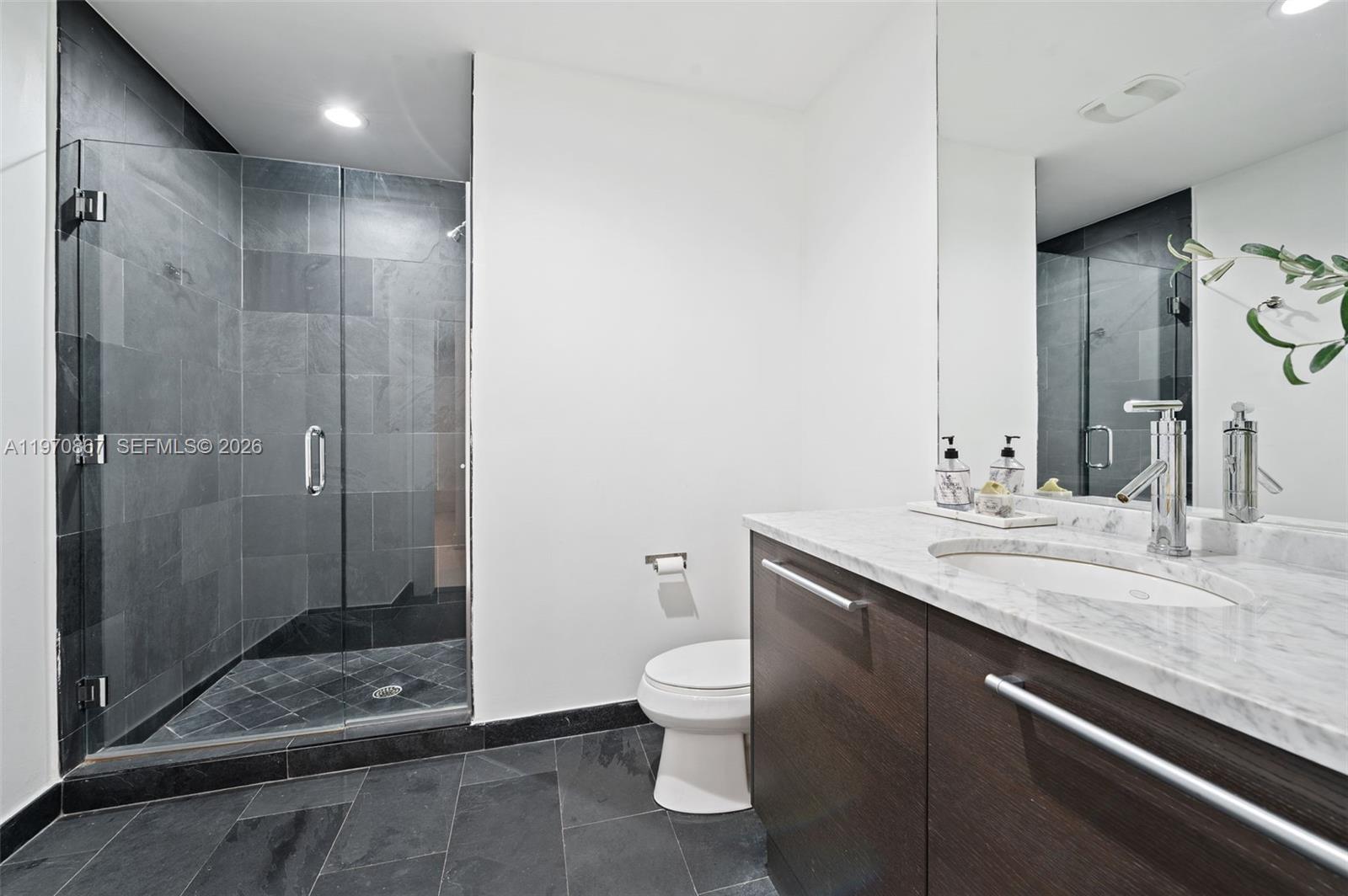 900 Biscayne Blvd #3110, Miami FL 33132