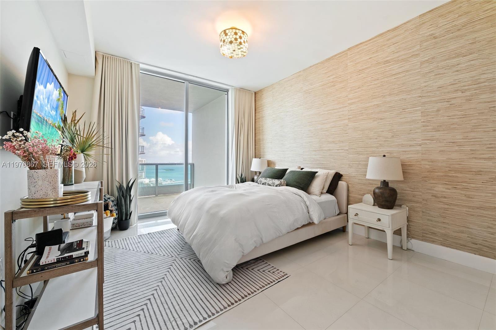 900 Biscayne Blvd #3110, Miami FL 33132