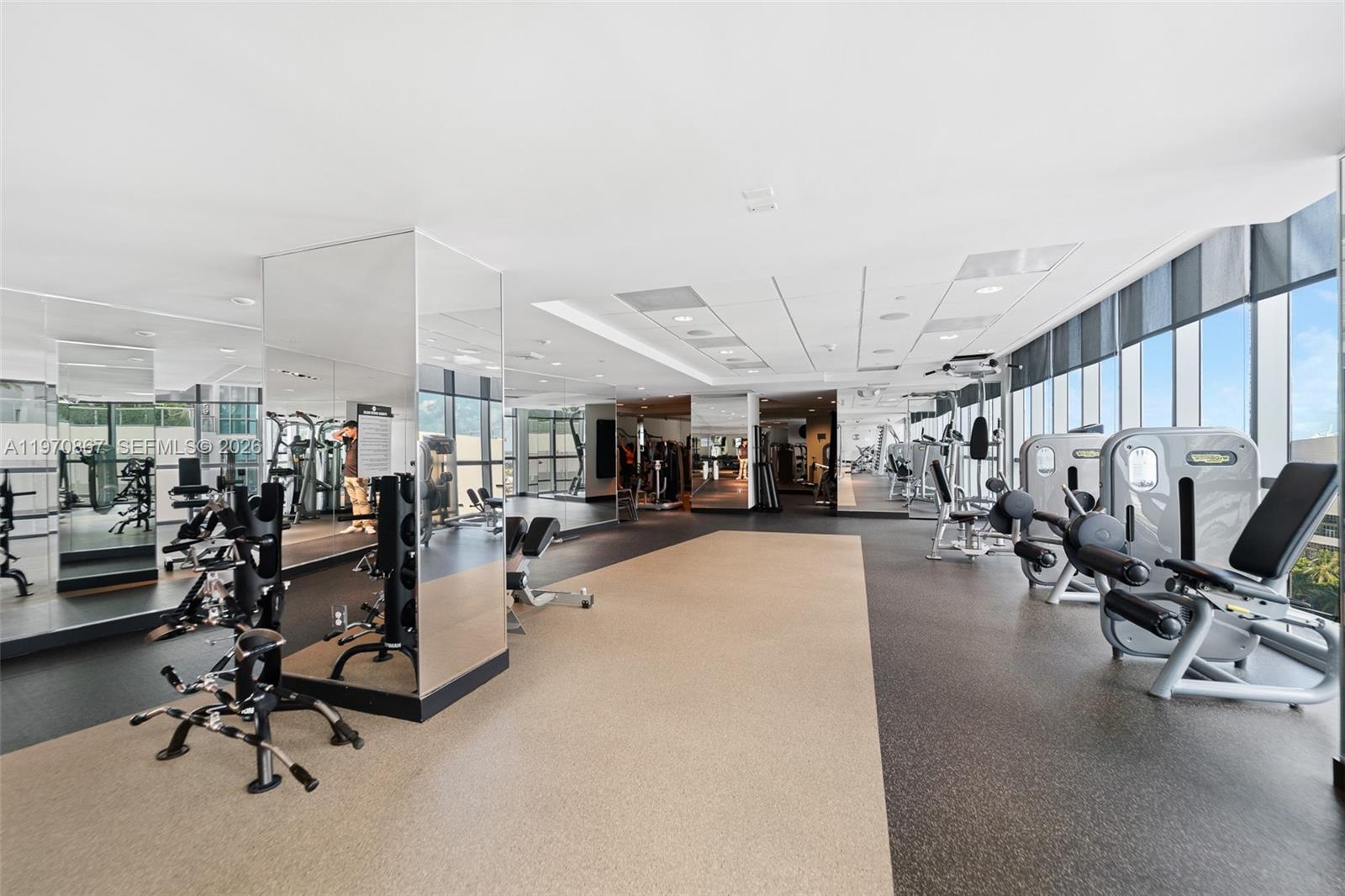 900 Biscayne Blvd #3110, Miami FL 33132