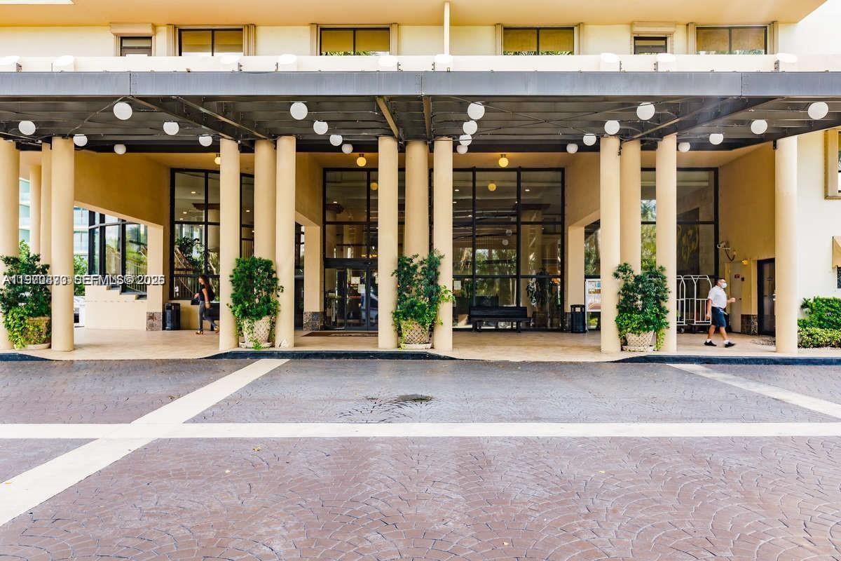 Bal Harbour FL 33154 - A11970873