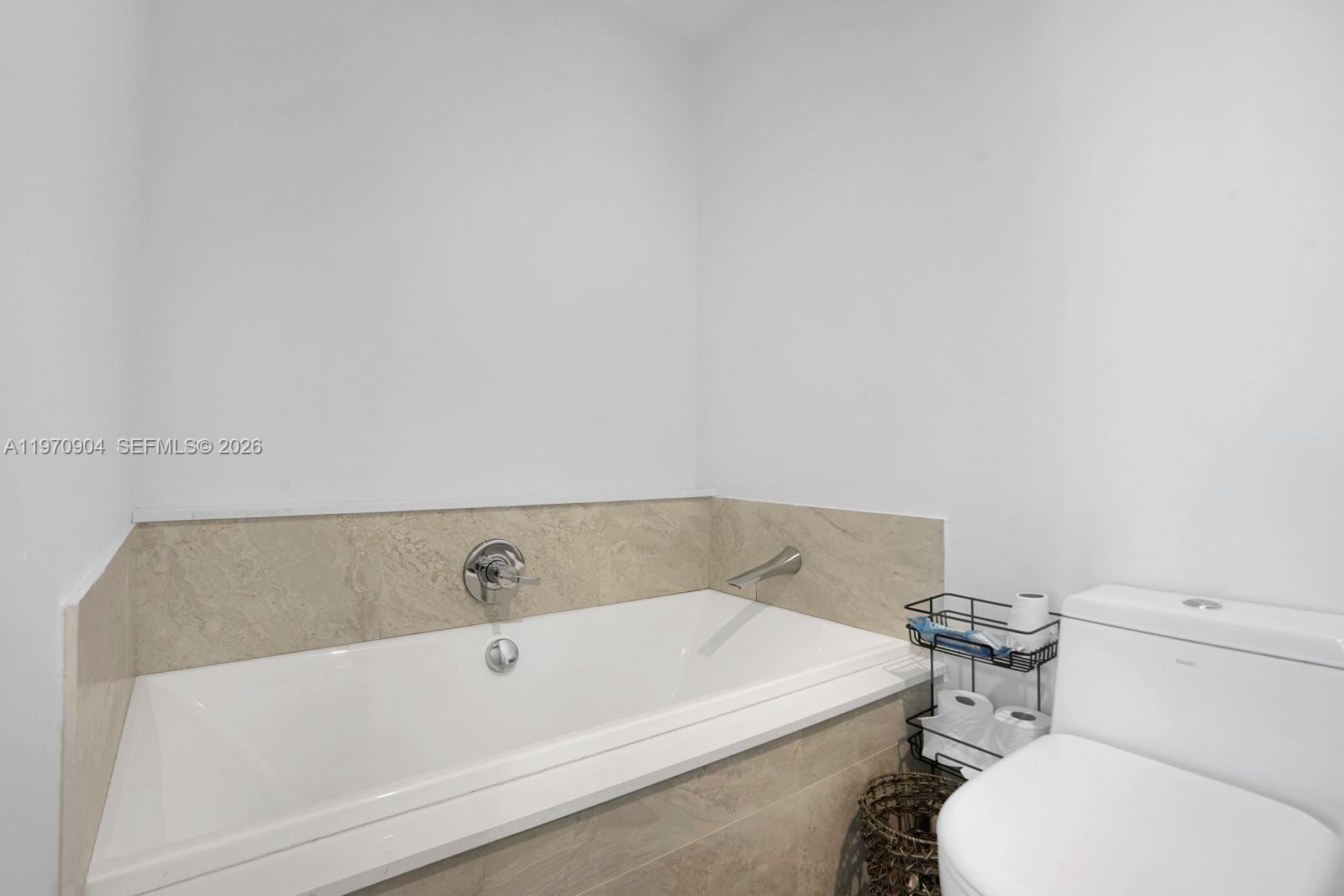488 NE 18th St #3804, Miami FL 33132