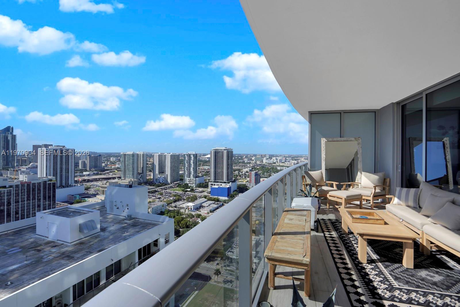 488 NE 18th St #3804, Miami FL 33132