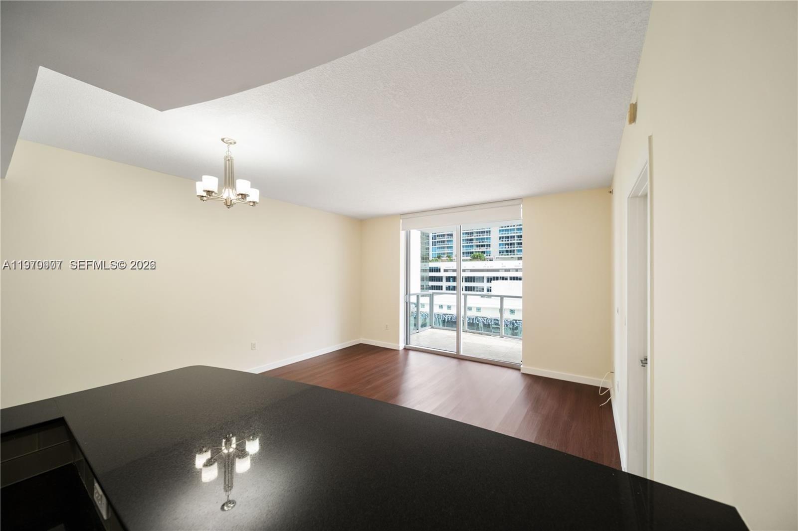 1060 Brickell Ave #1605, Miami FL 33131