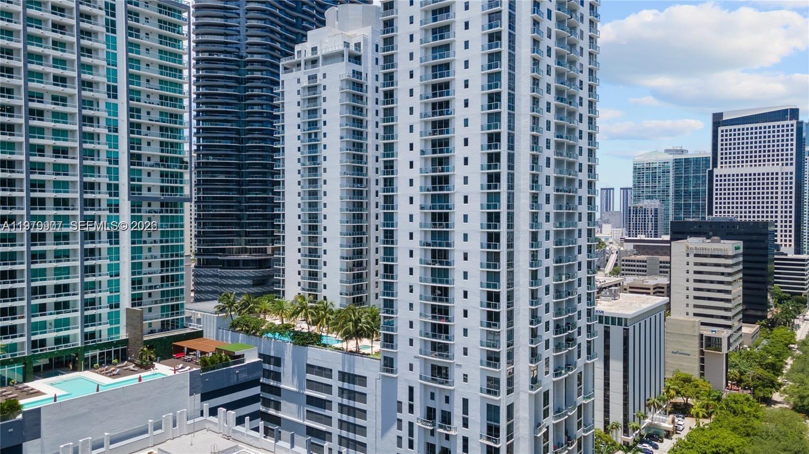 1060 Brickell Ave #1605, Miami FL 33131