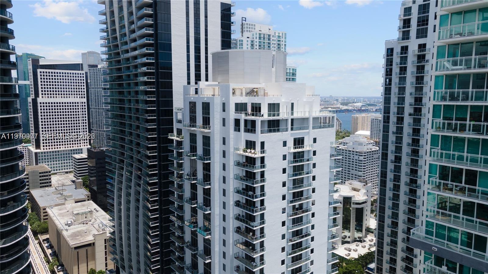 1060 Brickell Ave #1605, Miami FL 33131