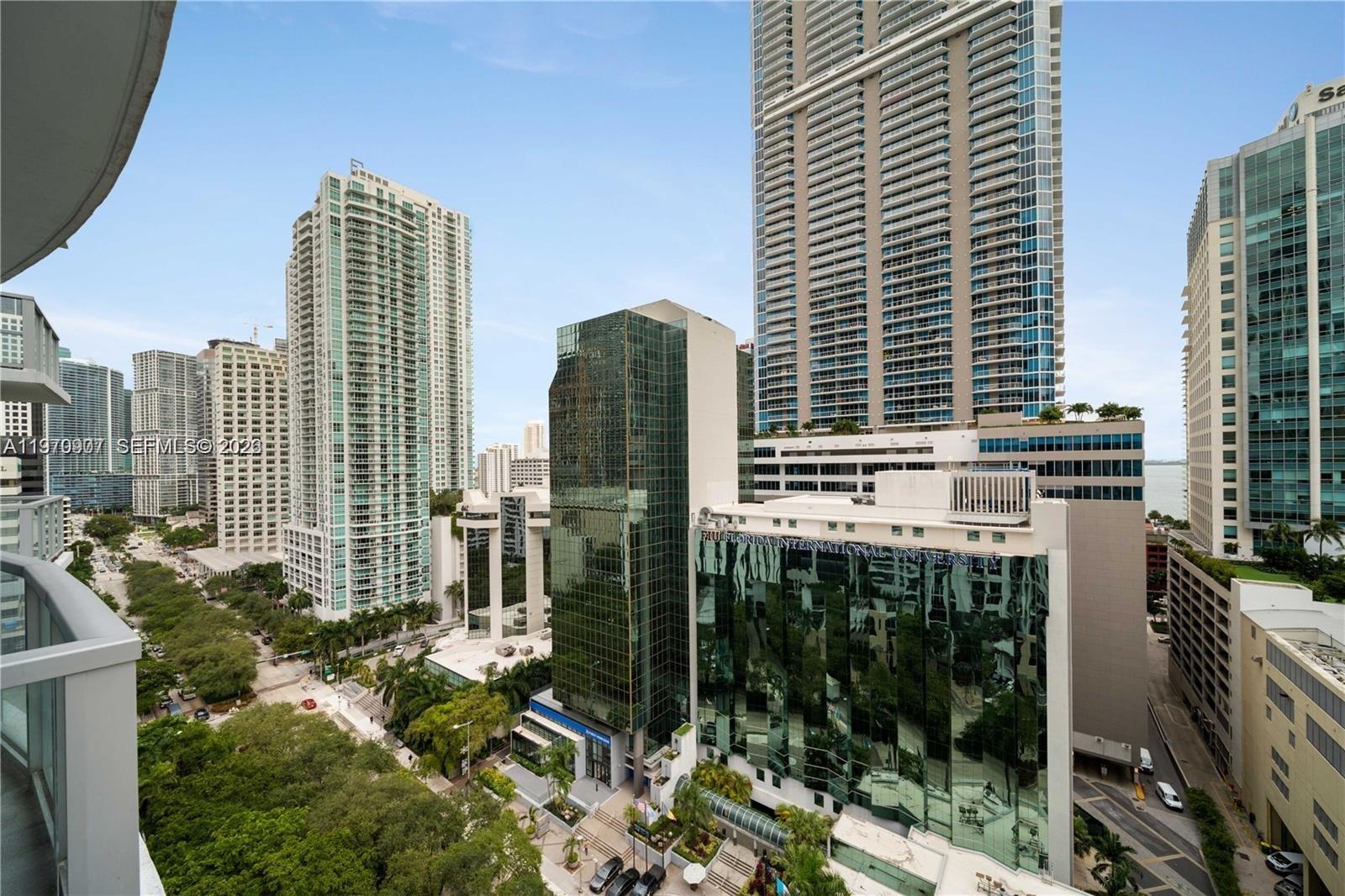 1060 Brickell Ave #1605, Miami FL 33131