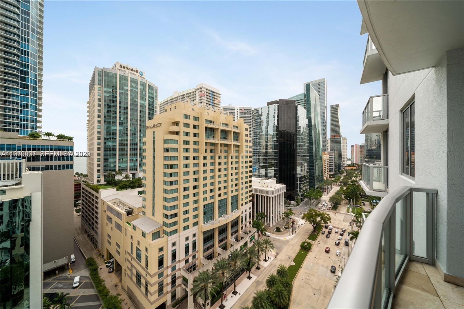1060 Brickell Ave #1605, Miami FL 33131