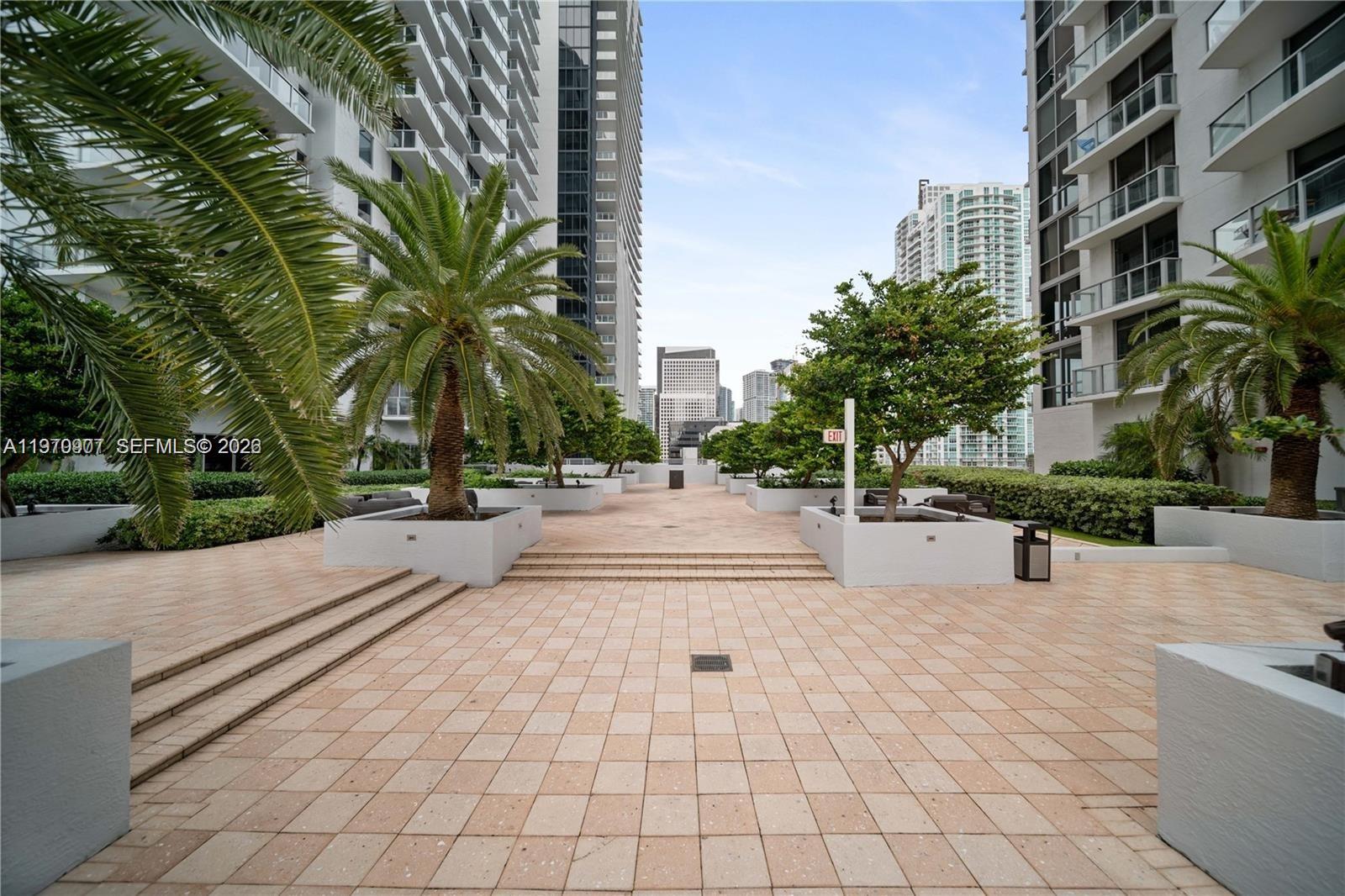 1060 Brickell Ave #1605, Miami FL 33131