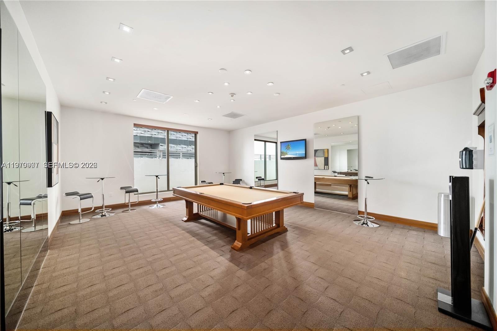 1060 Brickell Ave #1605, Miami FL 33131