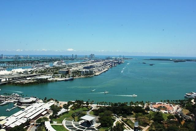 253 NE 2nd St #4303, Miami FL 33132