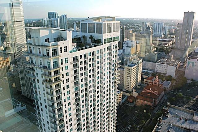 253 NE 2nd St #4303, Miami FL 33132