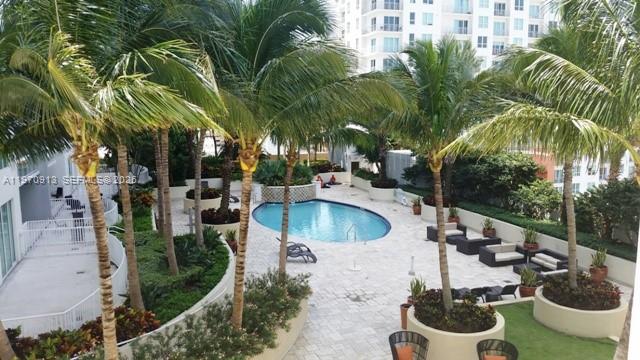 253 NE 2nd St #4303, Miami FL 33132