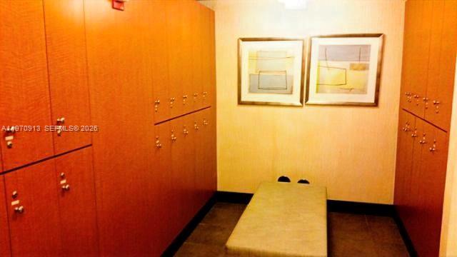 253 NE 2nd St #4303, Miami FL 33132