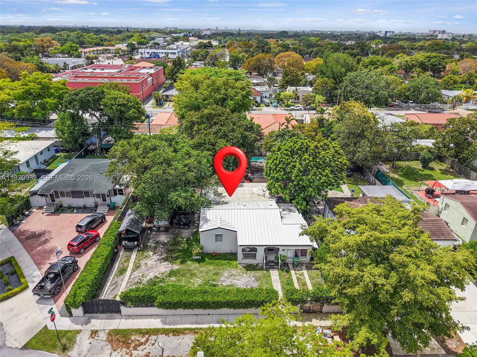 700 SW 44th Pl, Miami FL 33134