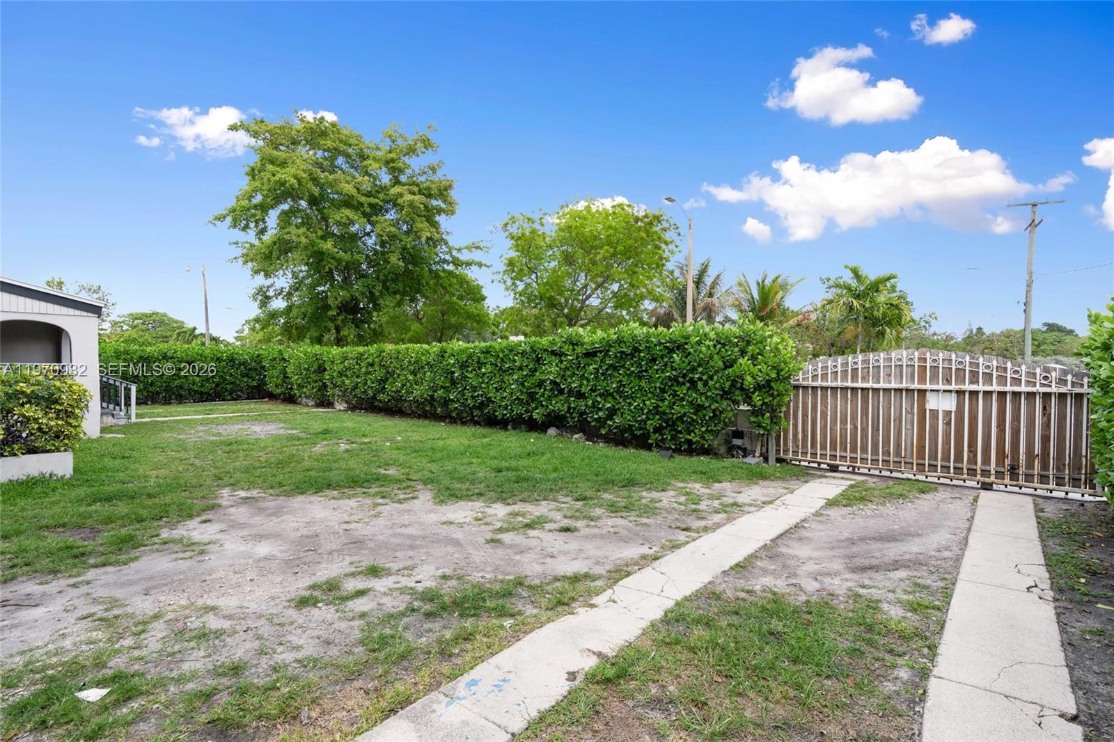 700 SW 44th Pl, Miami FL 33134