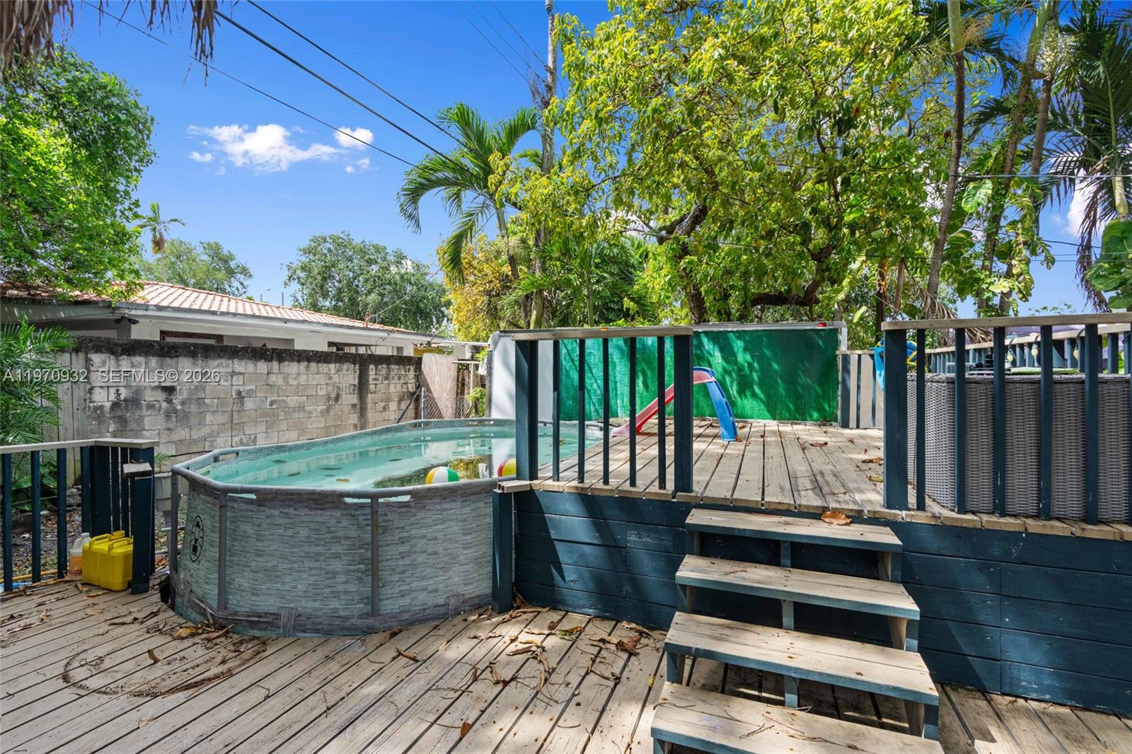 700 SW 44th Pl, Miami FL 33134