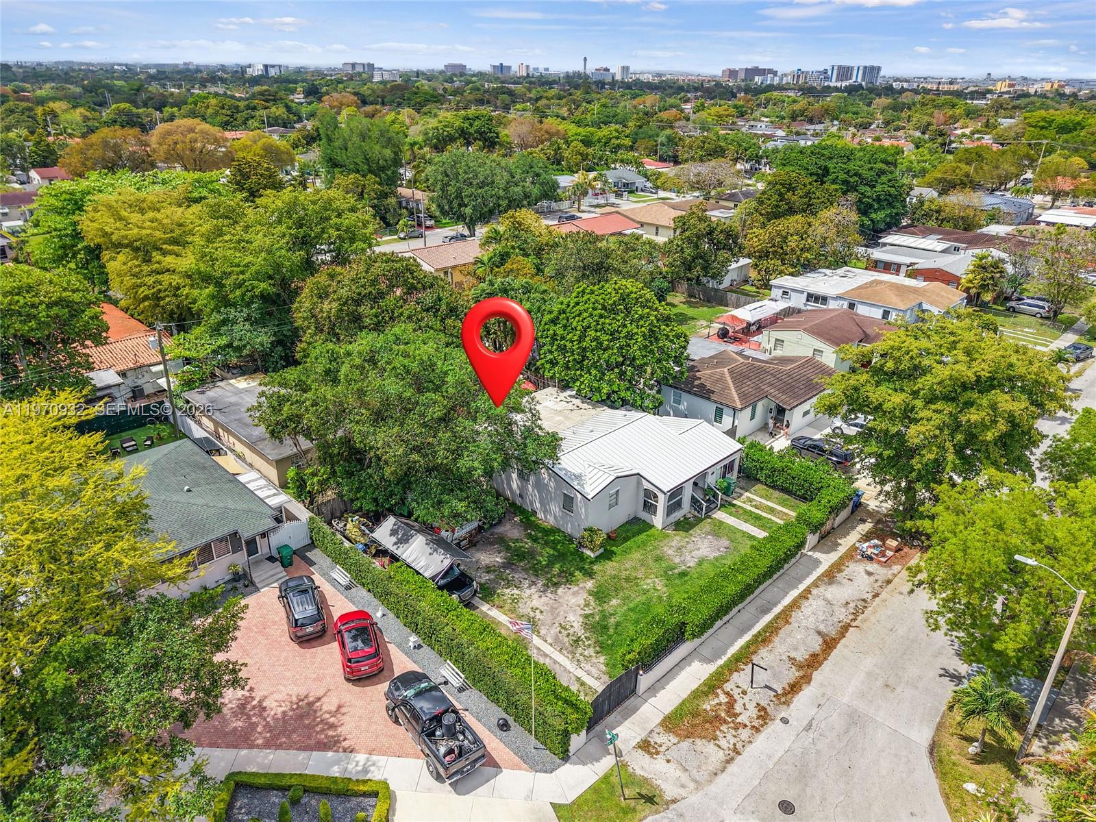 700 SW 44th Pl, Miami FL 33134