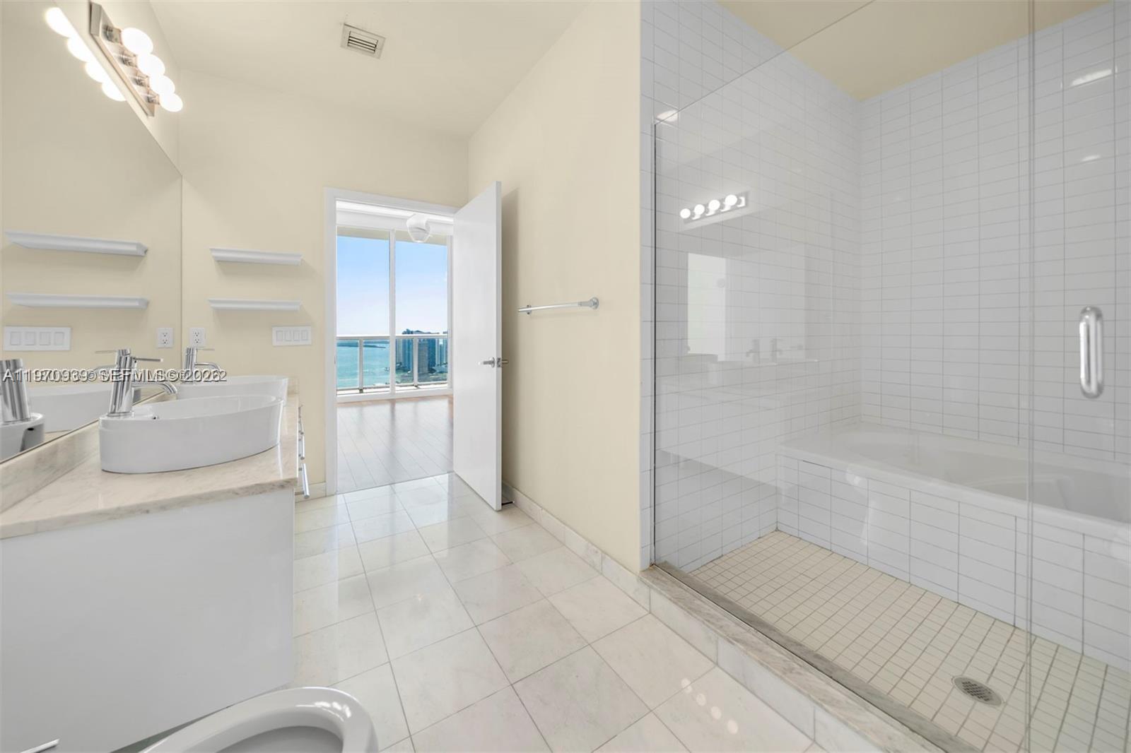 888 Biscayne Blvd #4503, Miami FL 33132