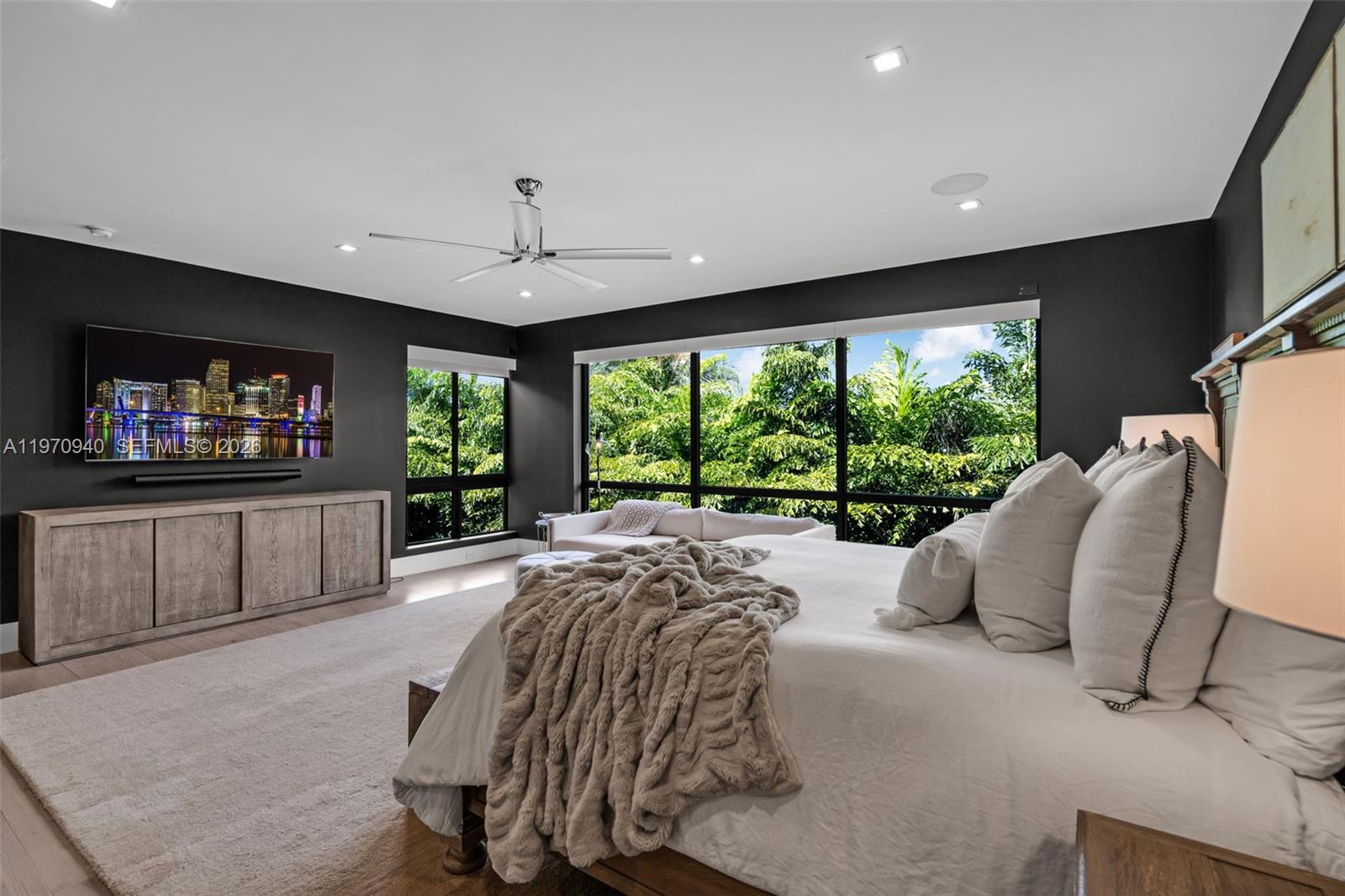 225 NE 3rd St, Boca Raton FL 33432