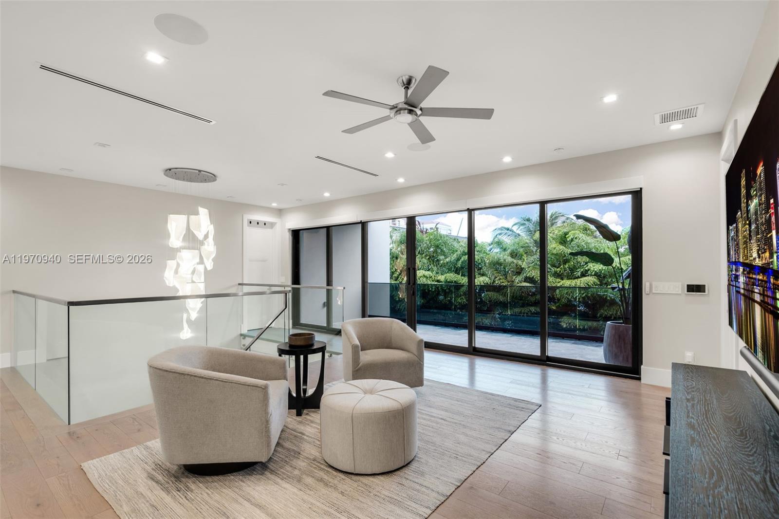 225 NE 3rd St, Boca Raton FL 33432
