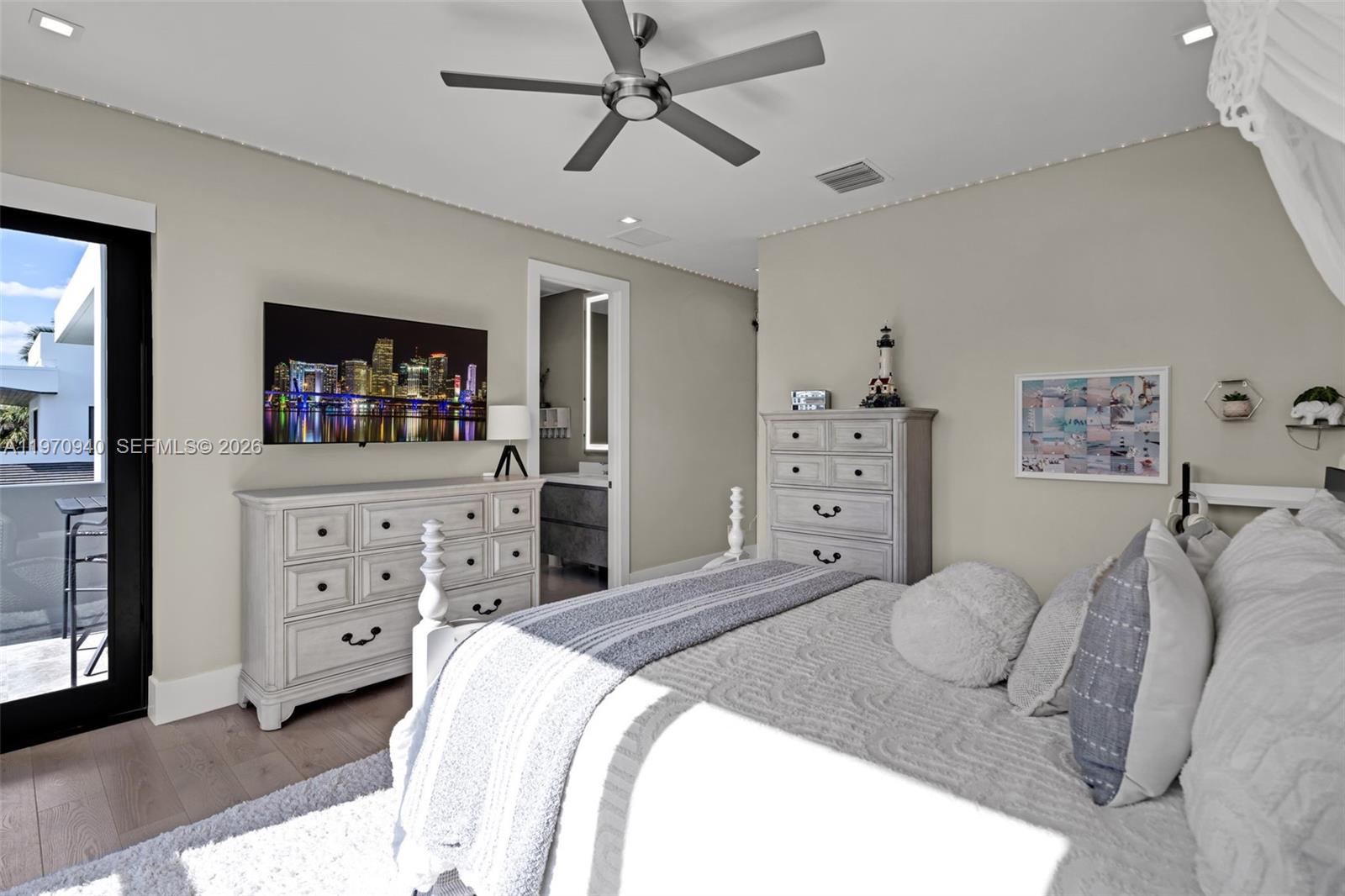 225 NE 3rd St, Boca Raton FL 33432