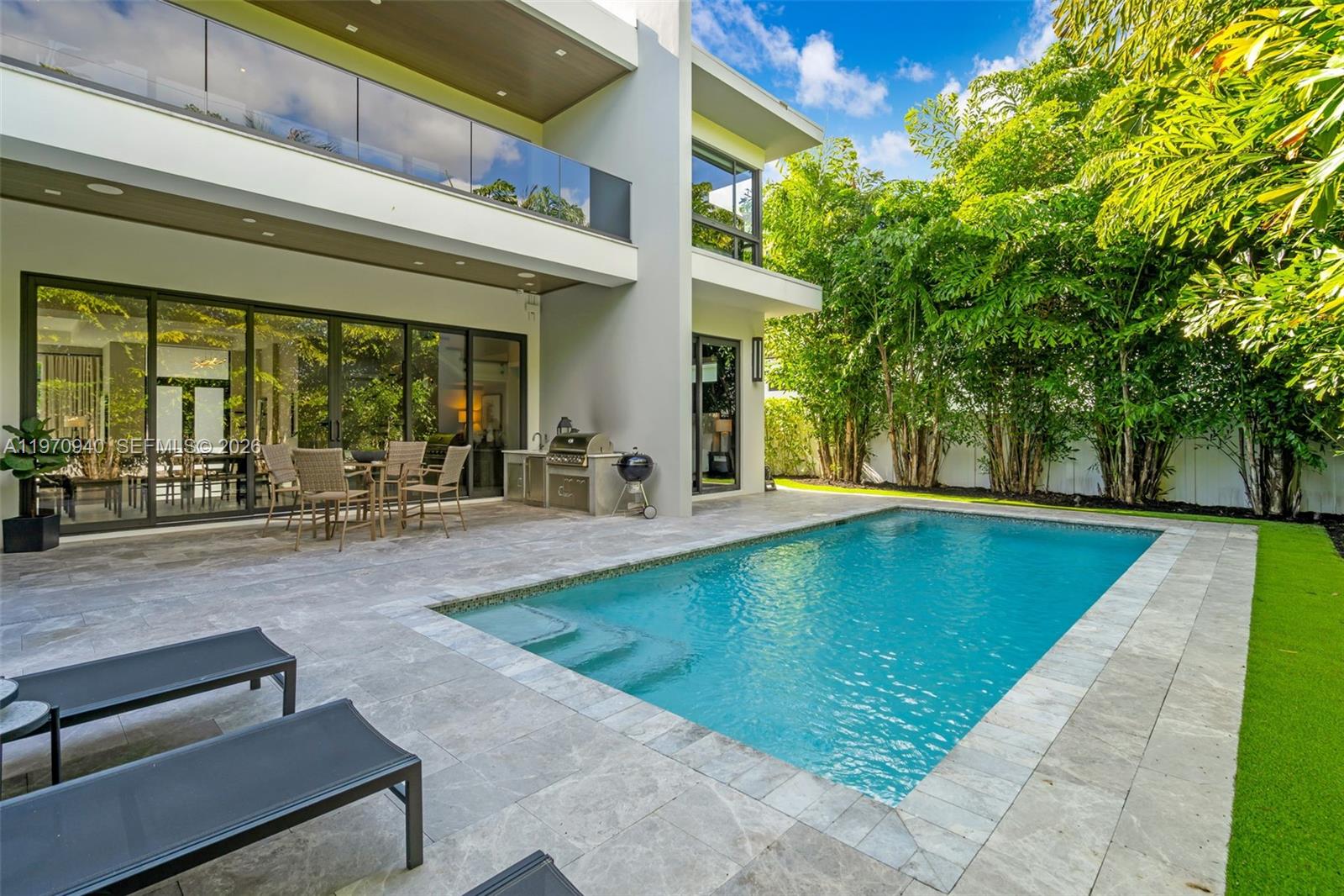 225 NE 3rd St, Boca Raton FL 33432