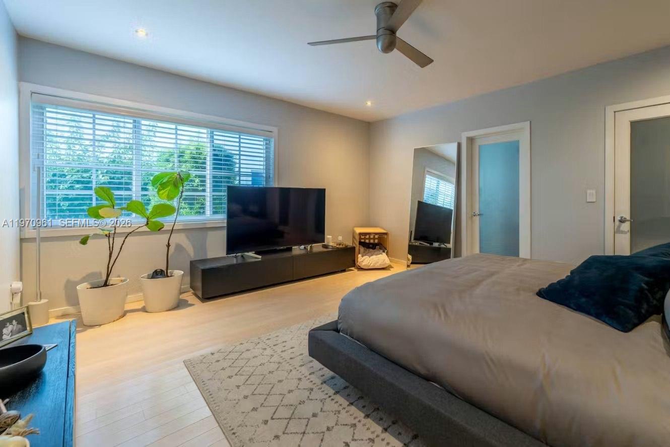1061 Michigan Ave #4, Miami Beach FL 33139