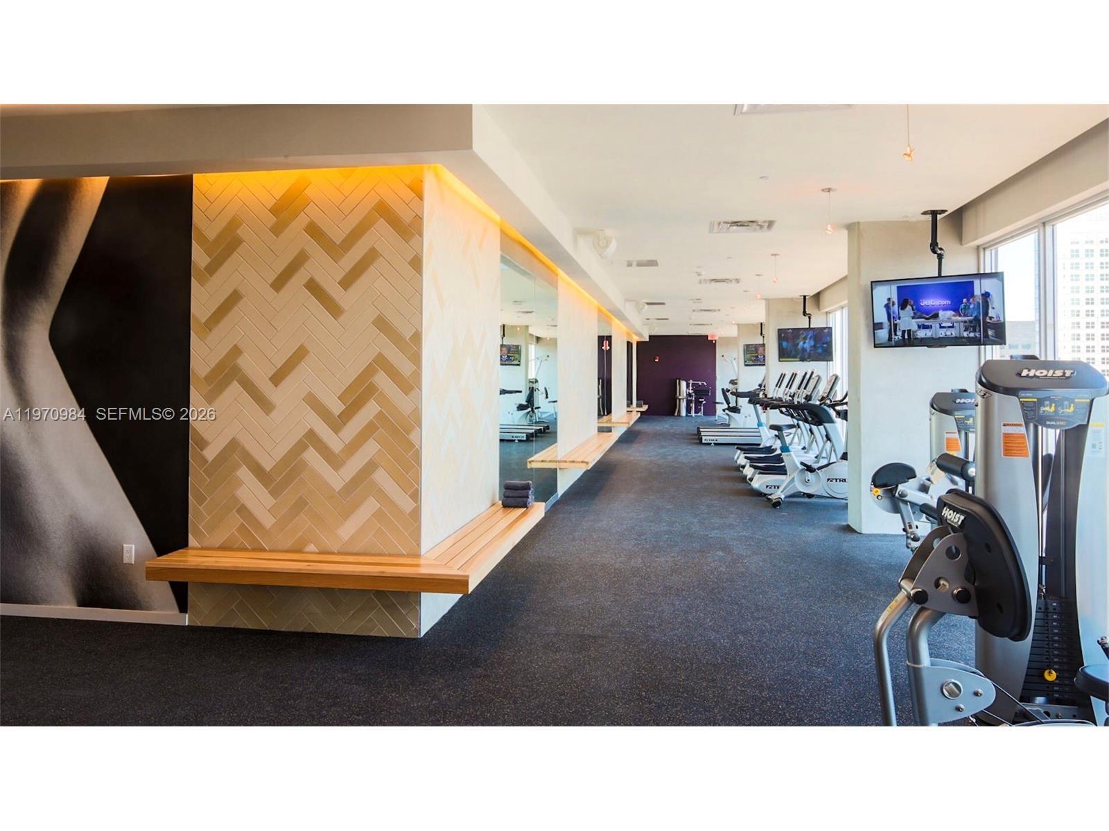 151 SE 1st St #1109, Miami FL 33131