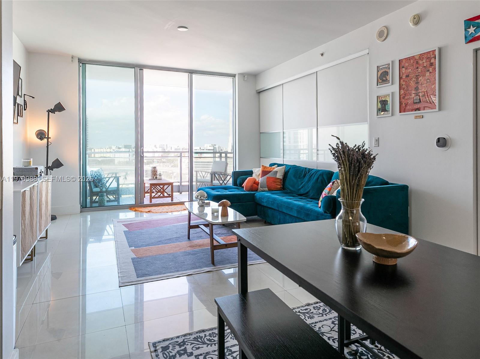 90 SW 3rd St #1611, Miami FL 33130