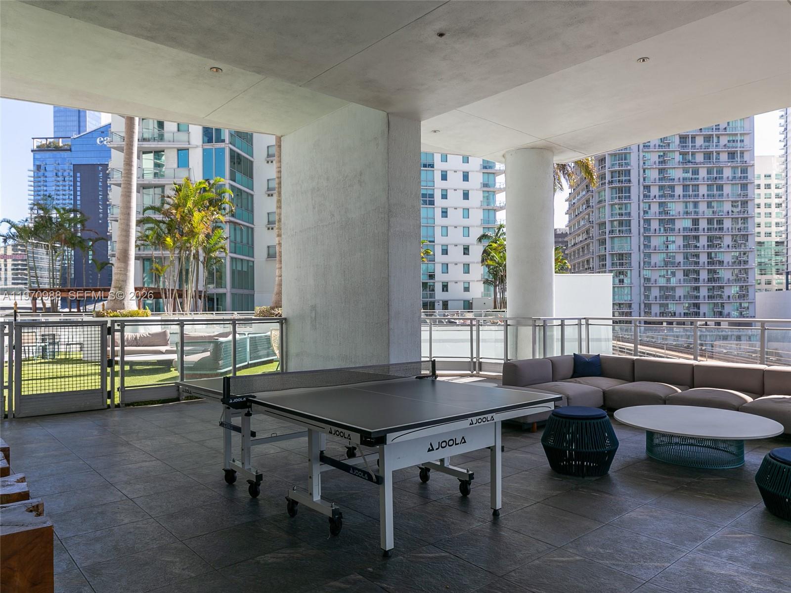 90 SW 3rd St #1611, Miami FL 33130