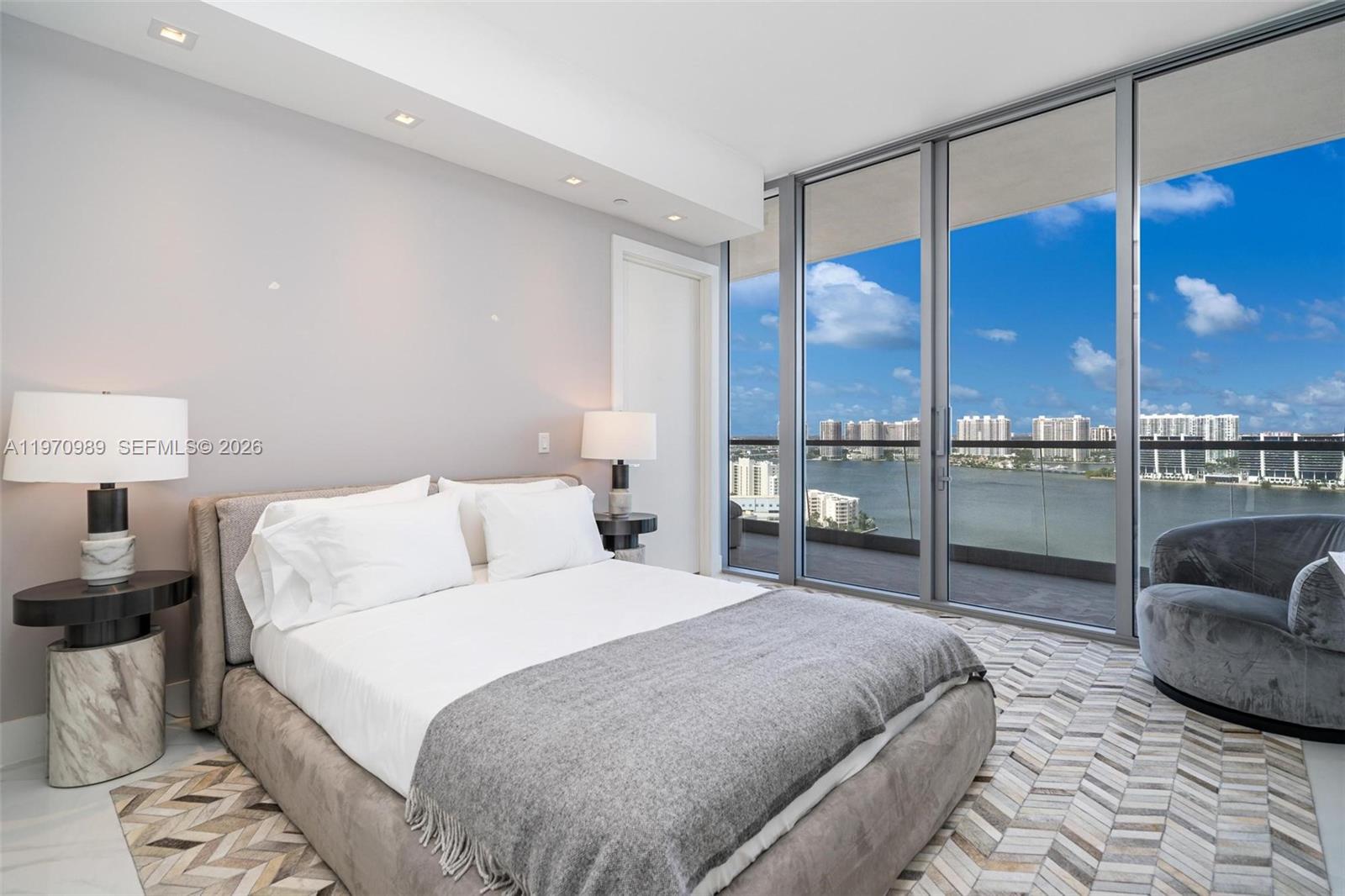 18501 Collins Ave #2003, Sunny Isles Beach FL 33160