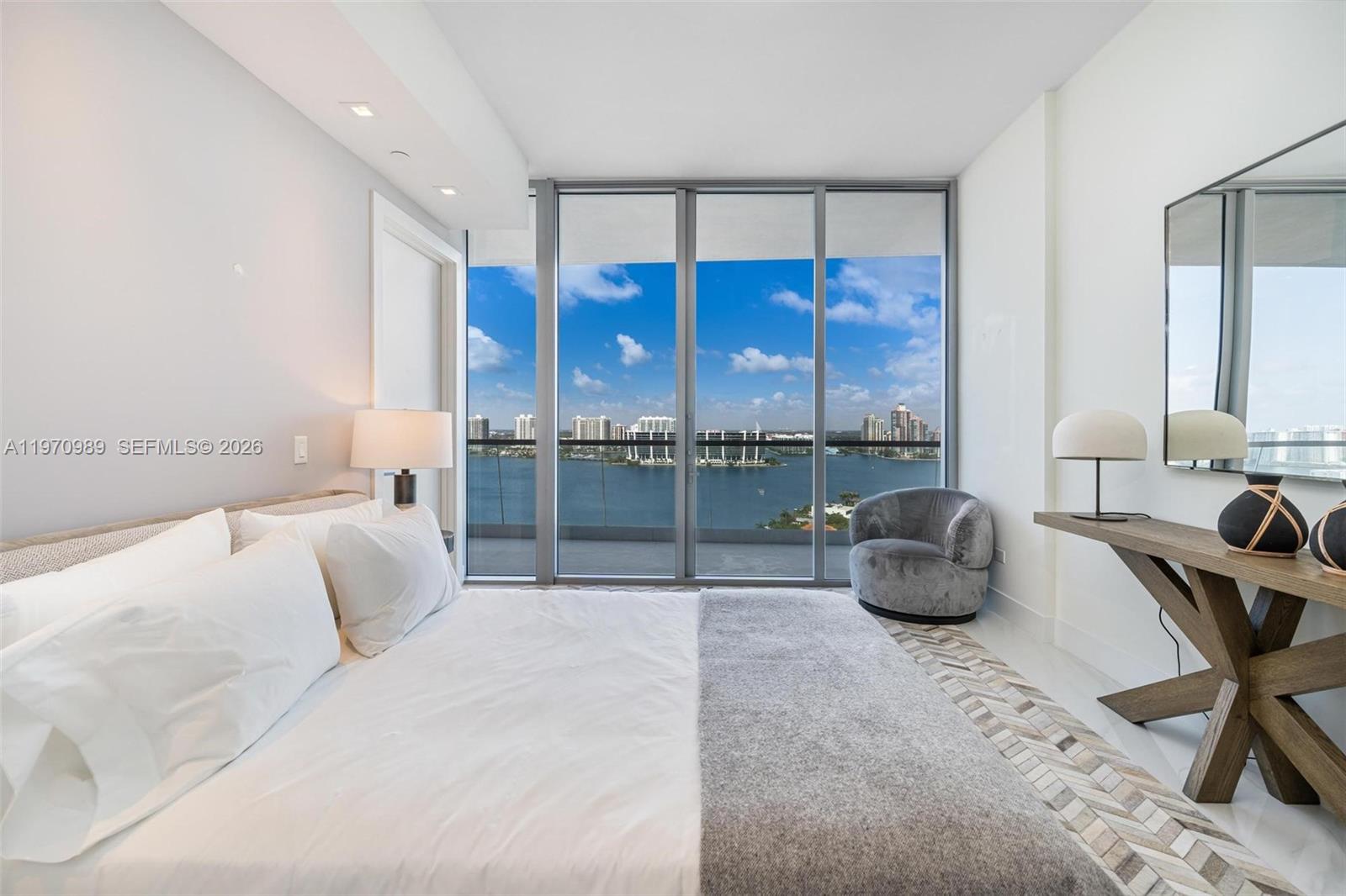 18501 Collins Ave #2003, Sunny Isles Beach FL 33160