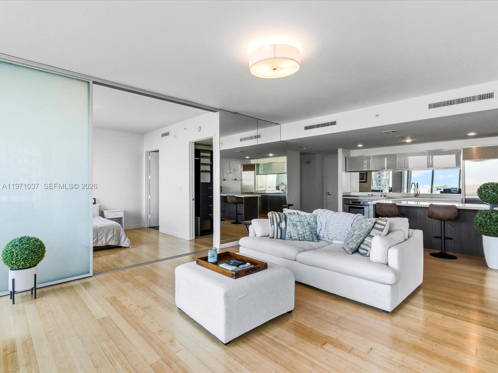 1040 Biscayne Blvd #1107, Miami FL 33132