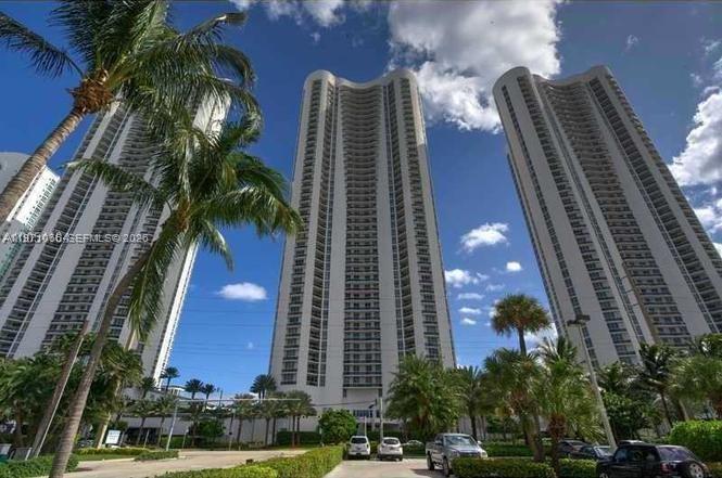 15901 Collins Ave #505, Sunny Isles Beach FL 33160