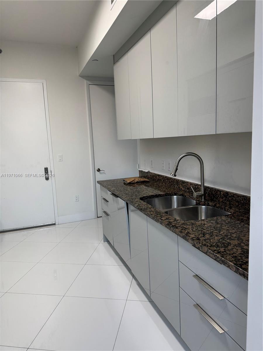 15901 Collins Ave #505, Sunny Isles Beach FL 33160