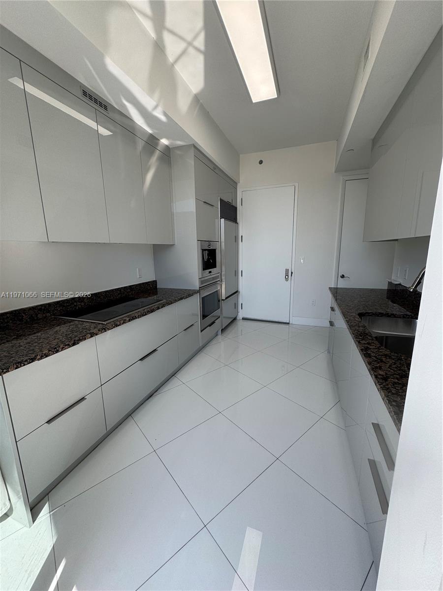 15901 Collins Ave #505, Sunny Isles Beach FL 33160