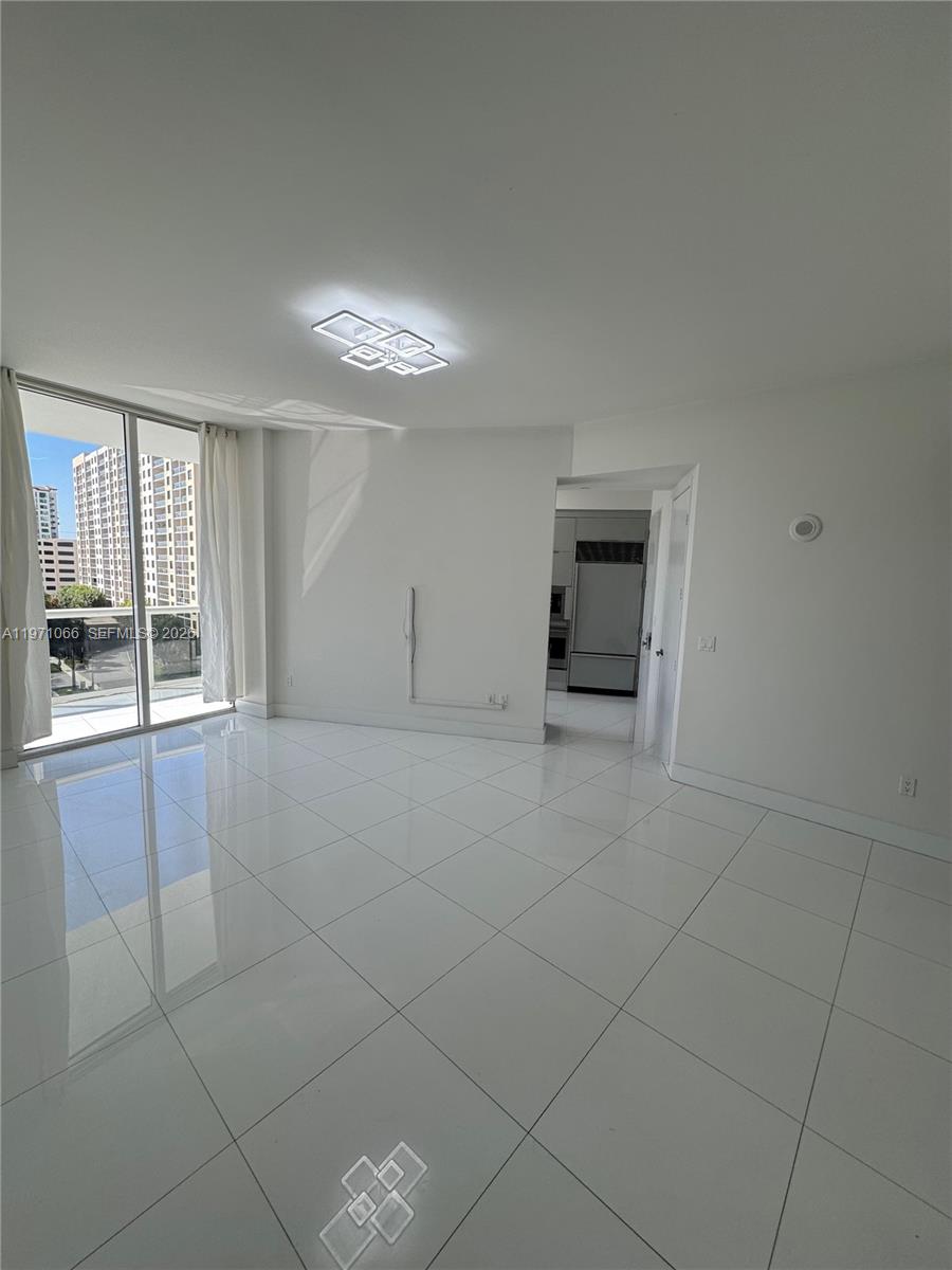 15901 Collins Ave #505, Sunny Isles Beach FL 33160