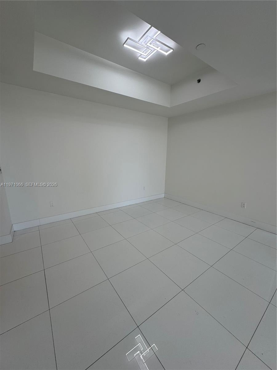 15901 Collins Ave #505, Sunny Isles Beach FL 33160