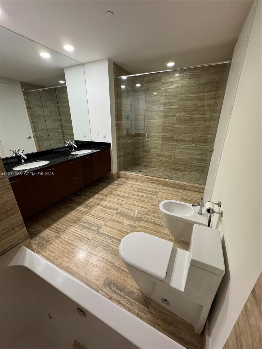 15901 Collins Ave #505, Sunny Isles Beach FL 33160