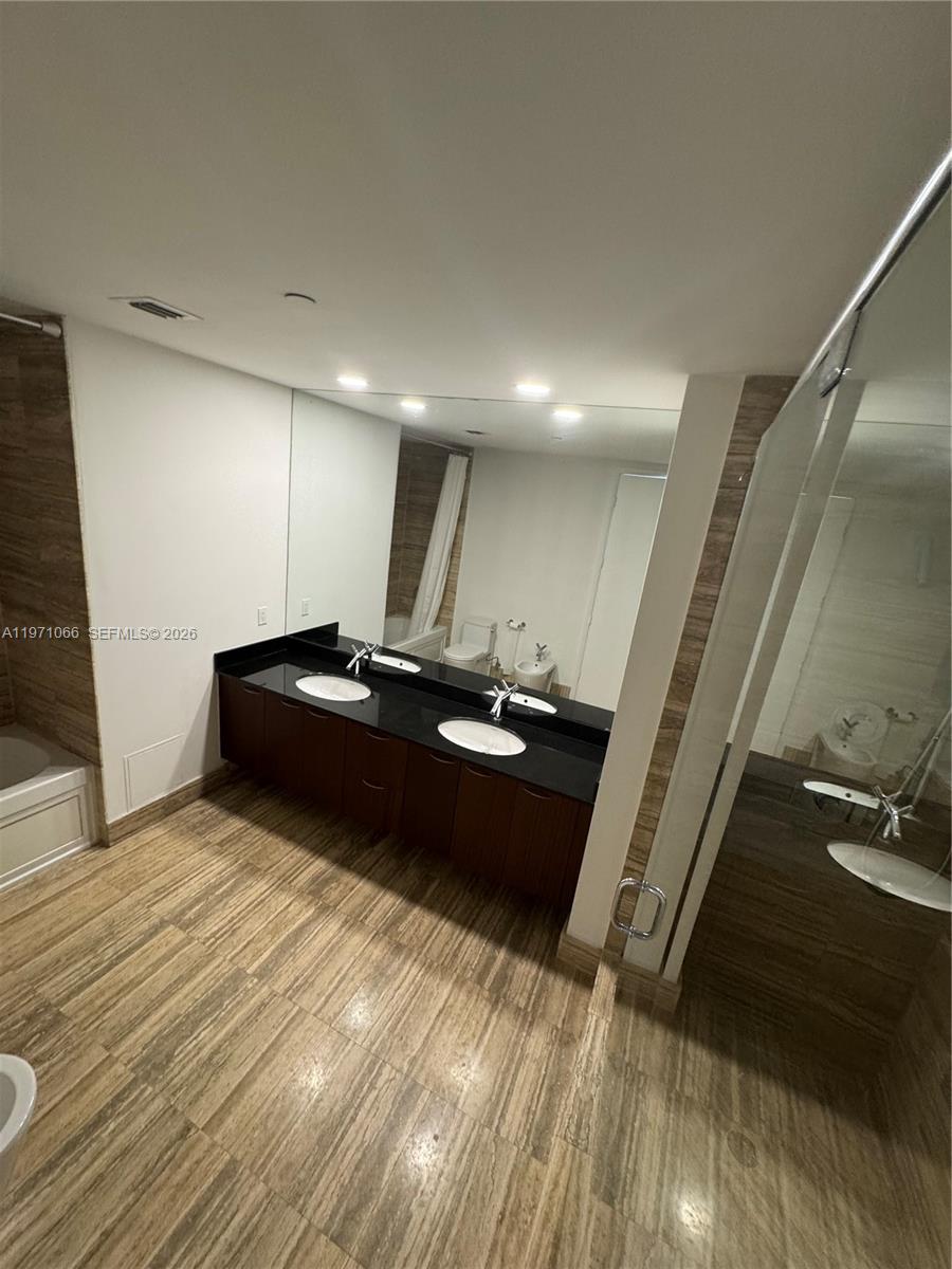 15901 Collins Ave #505, Sunny Isles Beach FL 33160
