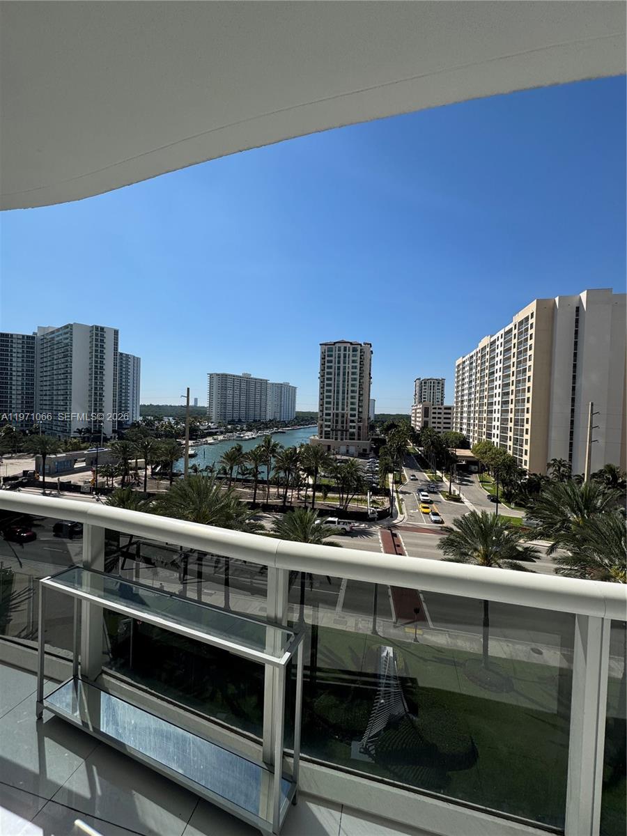15901 Collins Ave #505, Sunny Isles Beach FL 33160