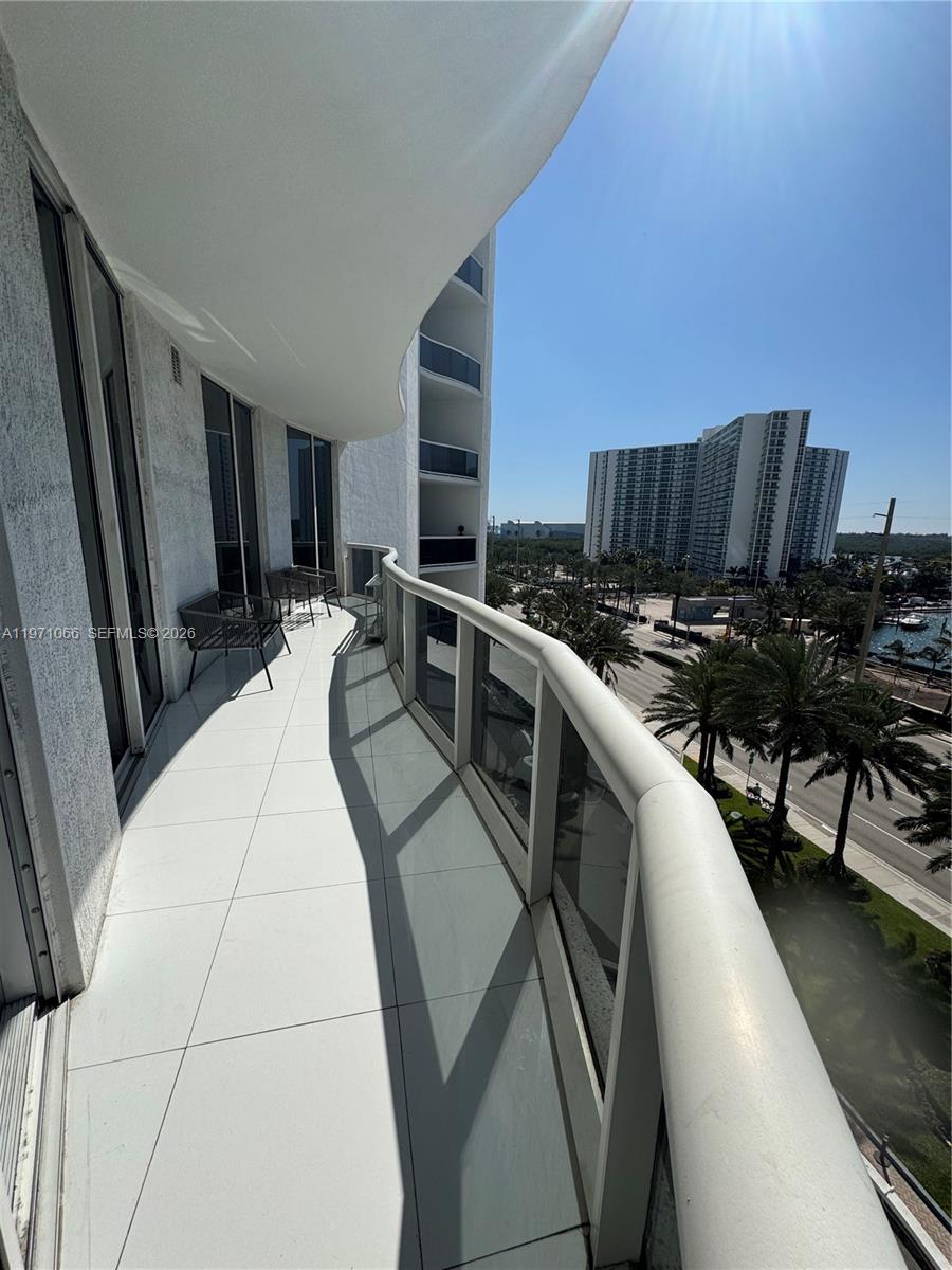 15901 Collins Ave #505, Sunny Isles Beach FL 33160