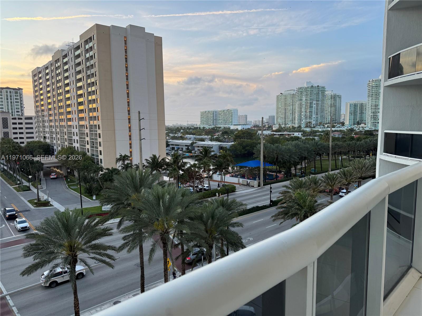 15901 Collins Ave #505, Sunny Isles Beach FL 33160