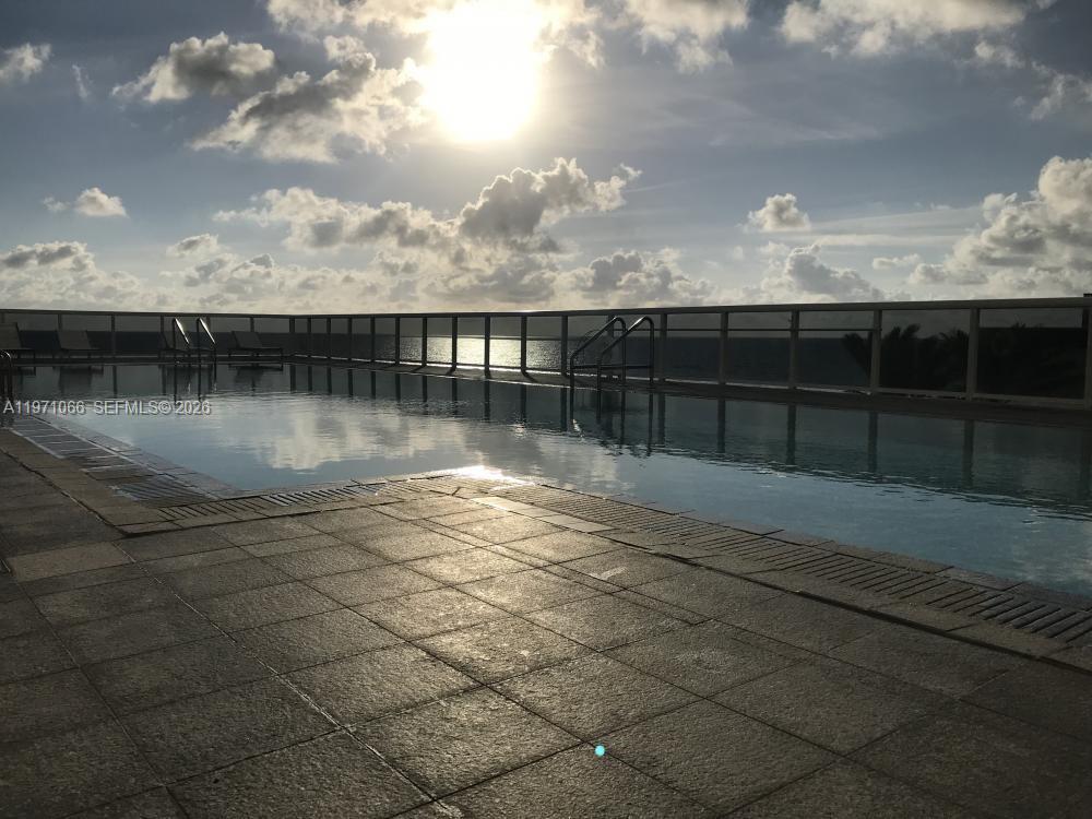 15901 Collins Ave #505, Sunny Isles Beach FL 33160