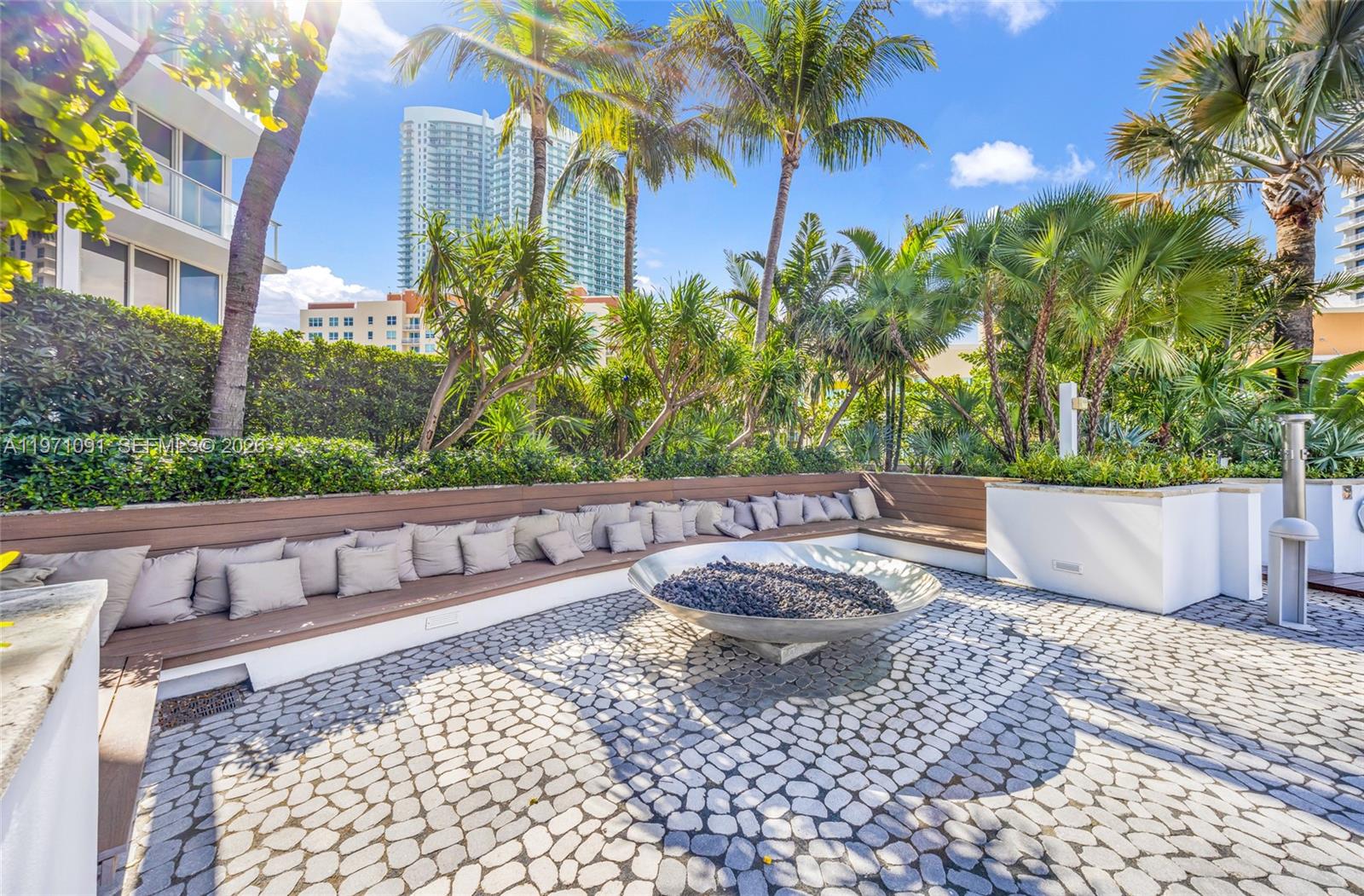 2020 N Bayshore Dr #3509, Miami FL 33137