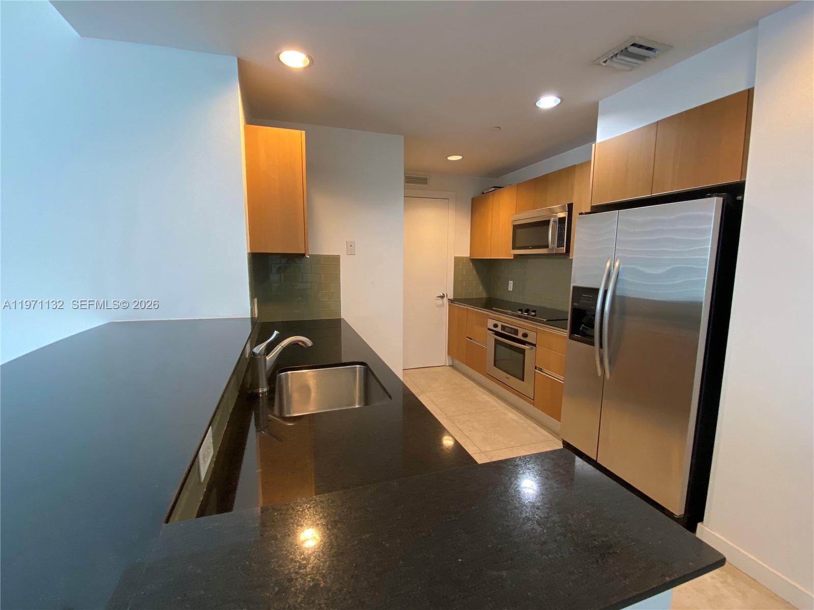 1060 Brickell Ave #3105, Miami FL 33131