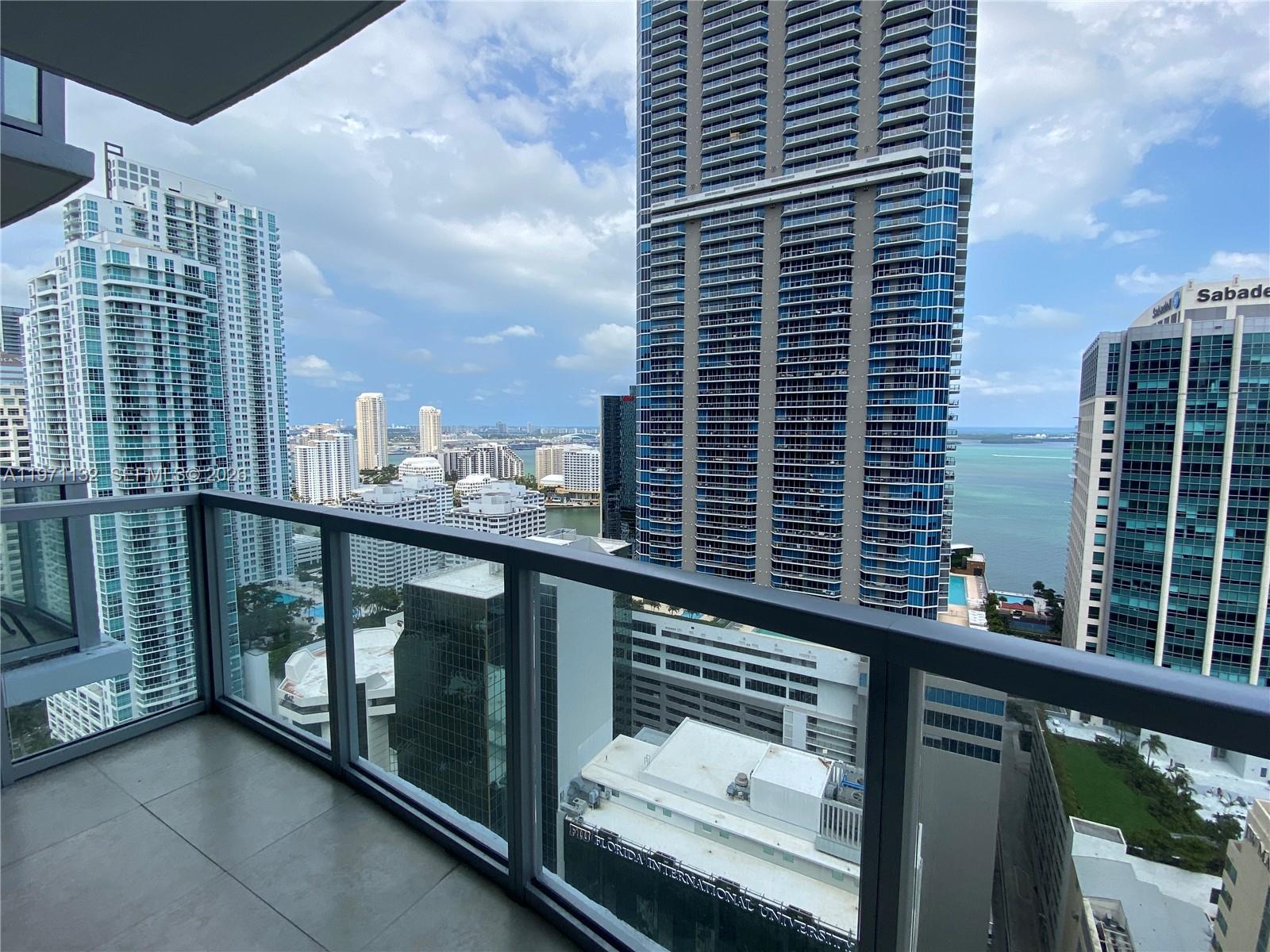 1060 Brickell Ave #3105, Miami FL 33131