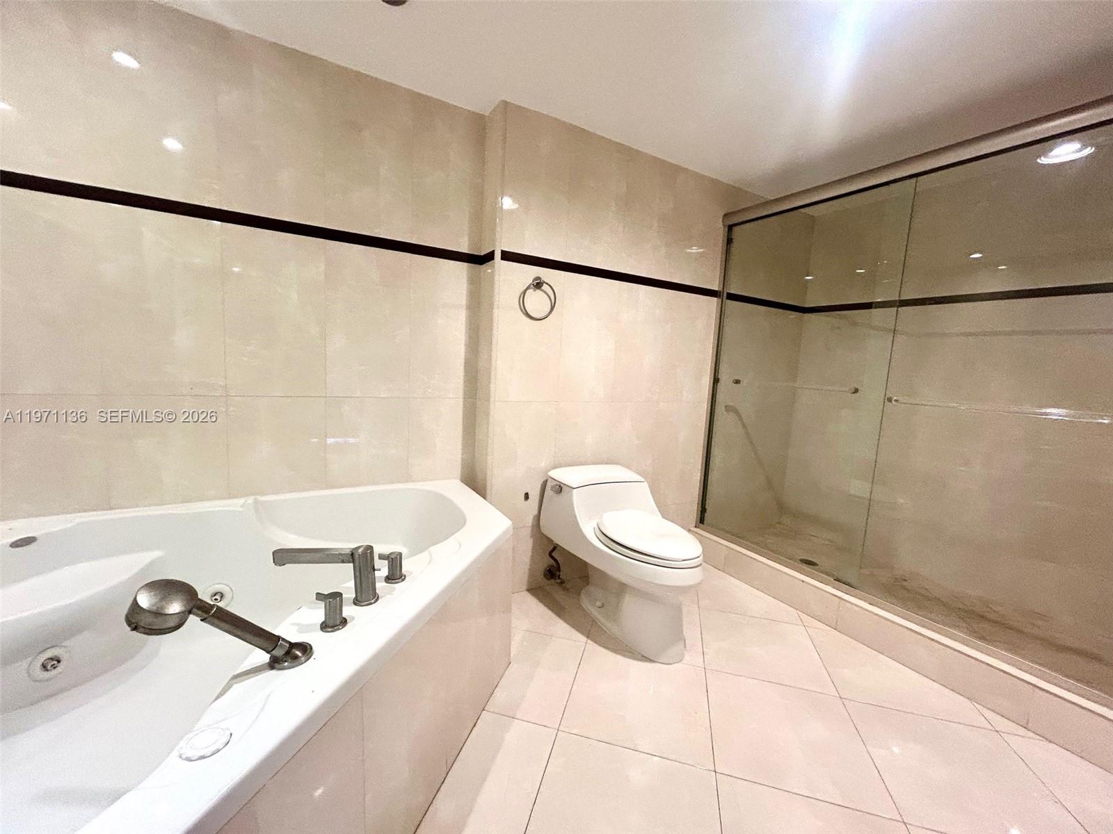3400 NE 192nd St #1607, Aventura FL 33180