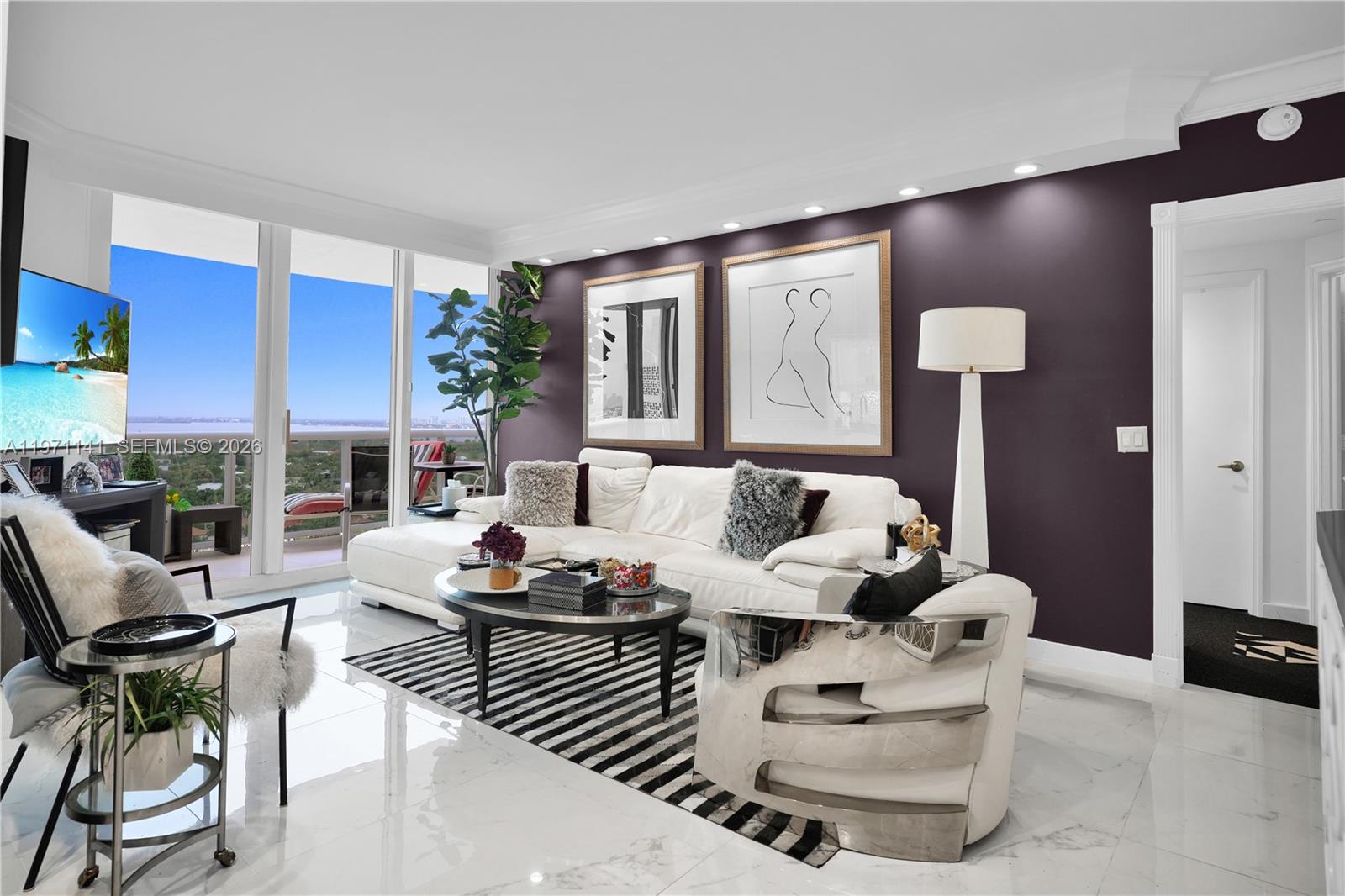 4775 Collins Ave #1806, Miami Beach FL 33140