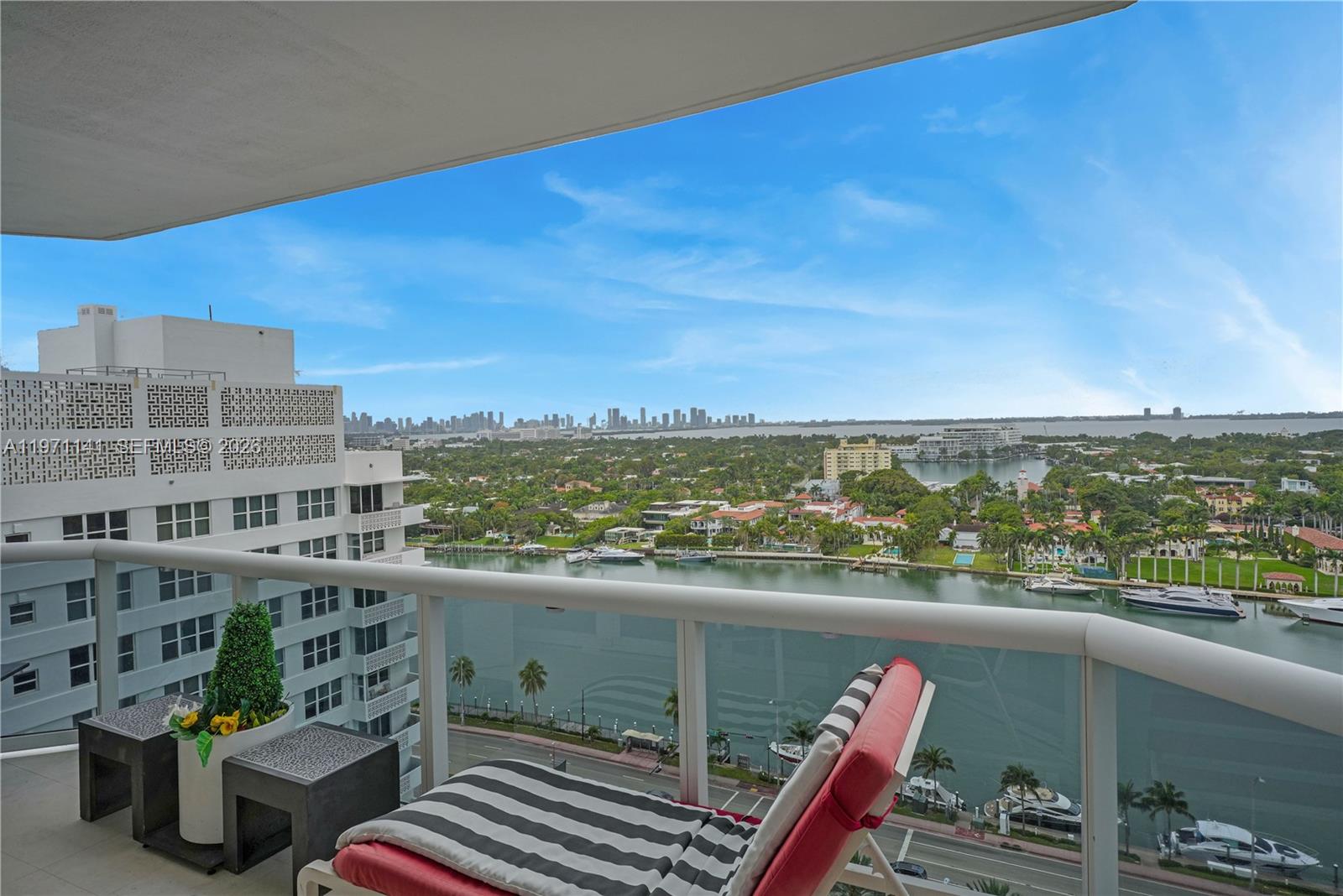 4775 Collins Ave #1806, Miami Beach FL 33140